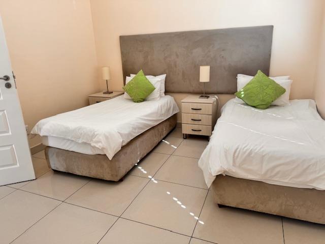 To Let 6 Bedroom Property for Rent in Bo Kaap Western Cape
